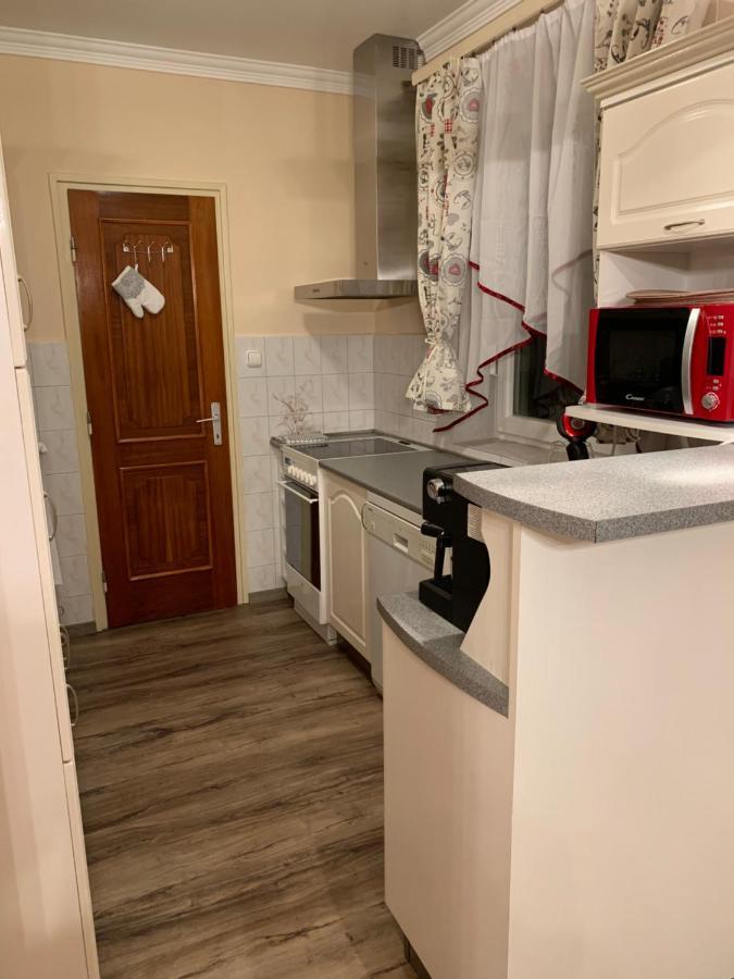 Bakonyi Mamutfenyo Vendeghaz Apartment Tes Ngoại thất bức ảnh
