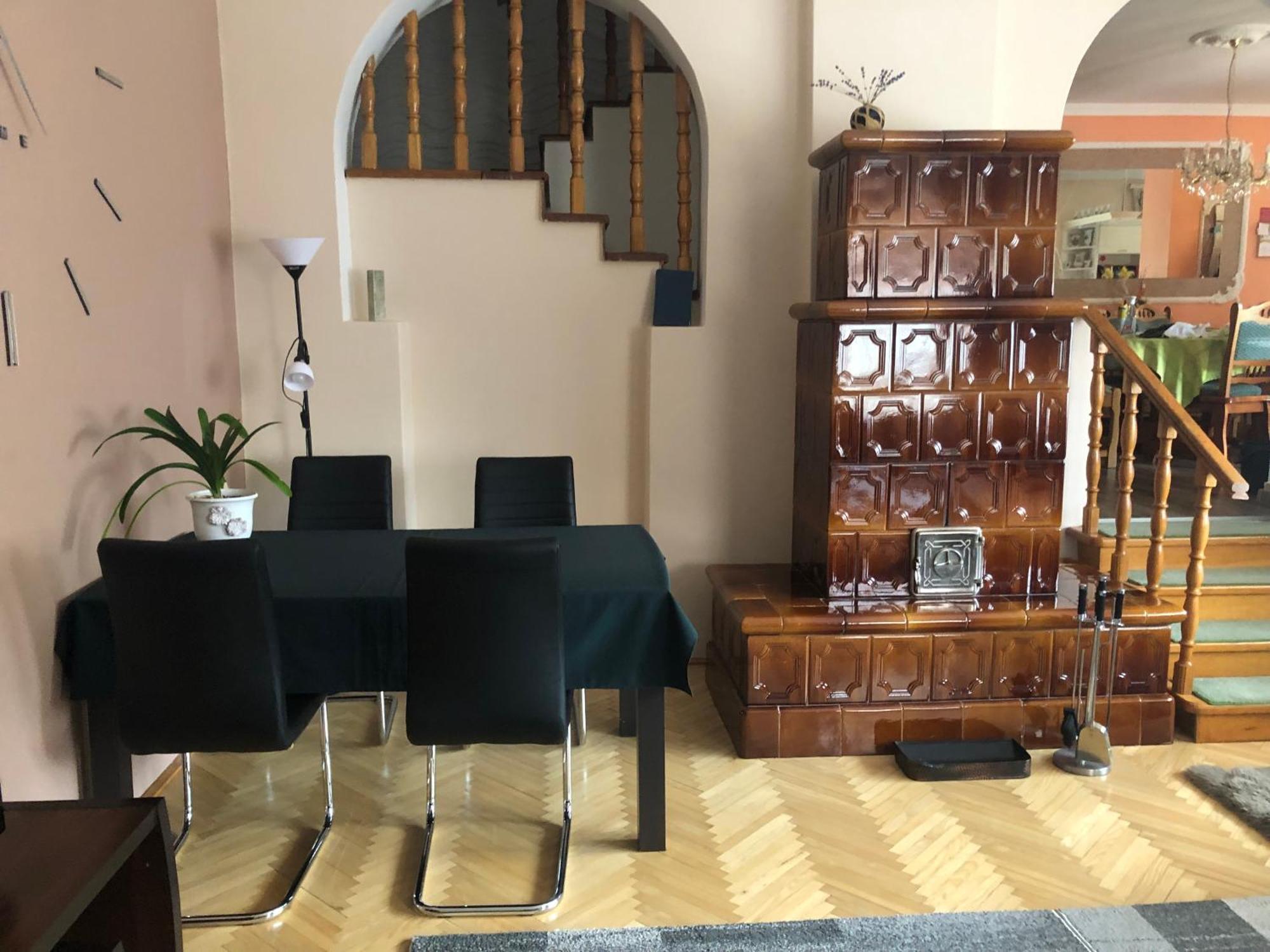 Bakonyi Mamutfenyo Vendeghaz Apartment Tes Ngoại thất bức ảnh