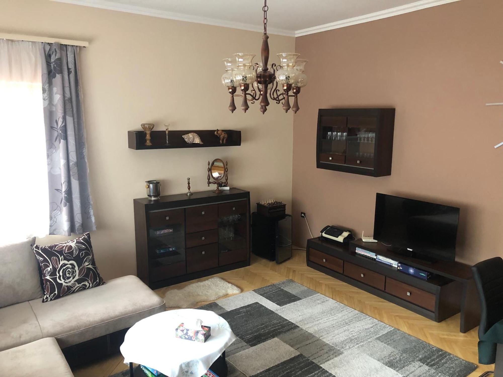 Bakonyi Mamutfenyo Vendeghaz Apartment Tes Ngoại thất bức ảnh