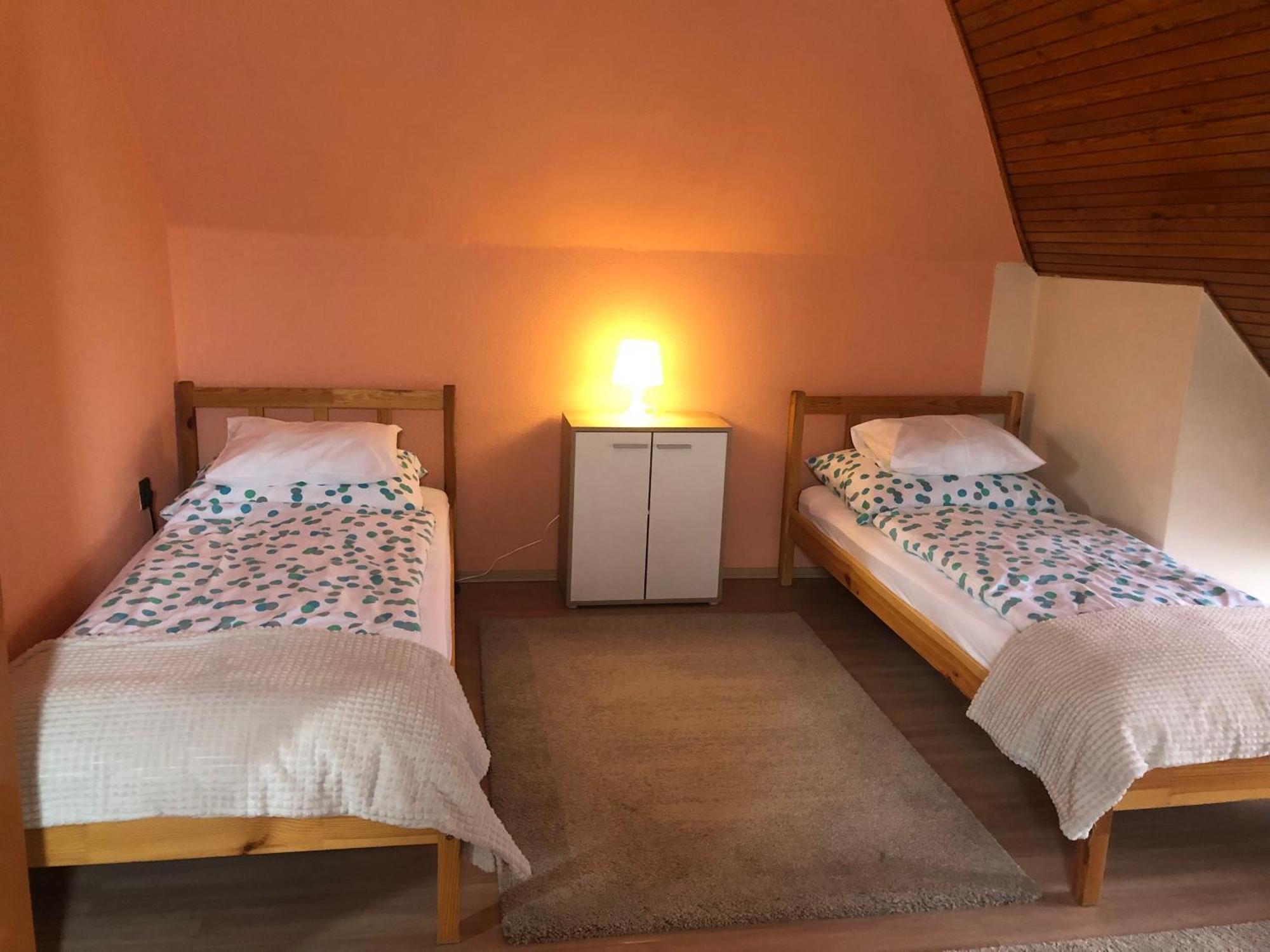 Bakonyi Mamutfenyo Vendeghaz Apartment Tes Ngoại thất bức ảnh